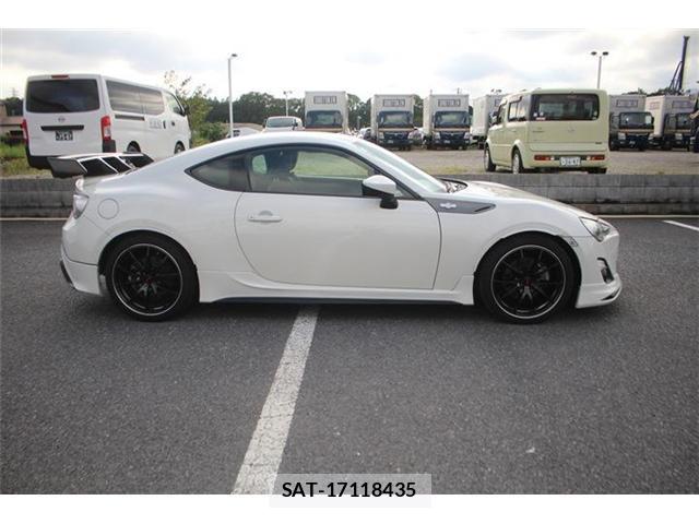 Toyota 86 2015-10 8815689-8