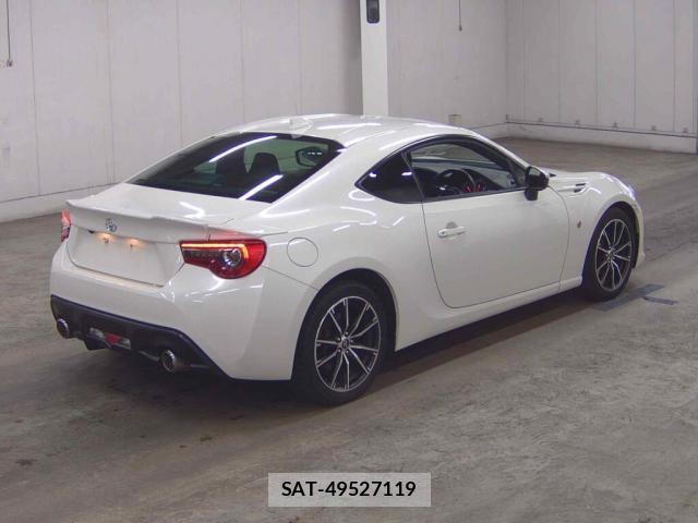 Toyota 86 2019-06 8816012-1