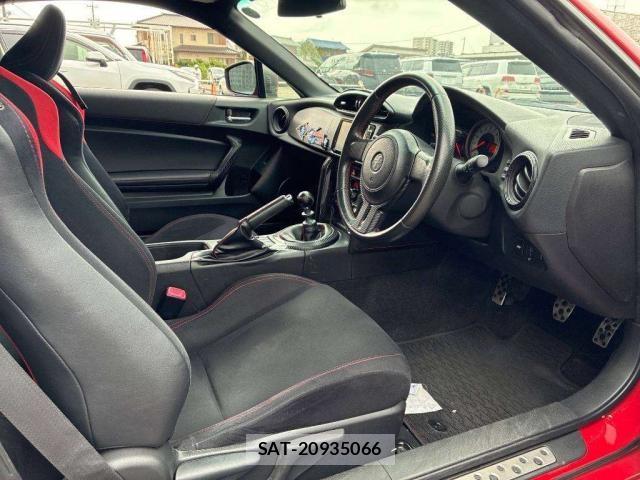 Toyota 86 2014-01 8816311-5