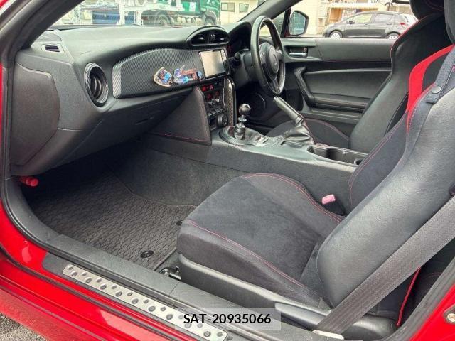 Toyota 86 2014-01 8816311-6