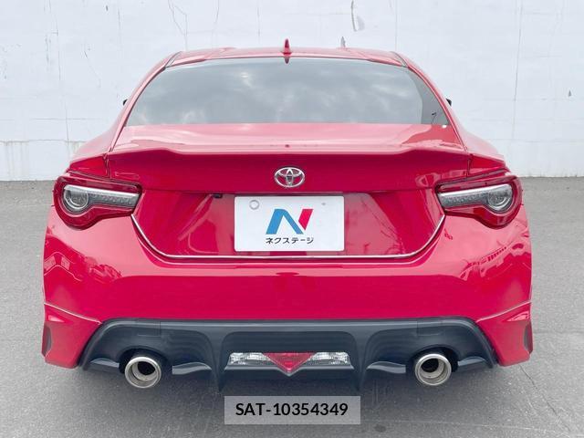 Toyota 86 2017-01 8817184-15