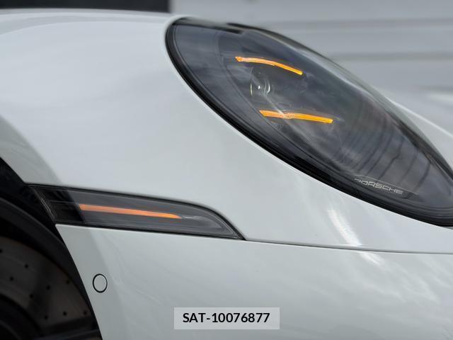 Porsche 911 2025-09 8812341-13