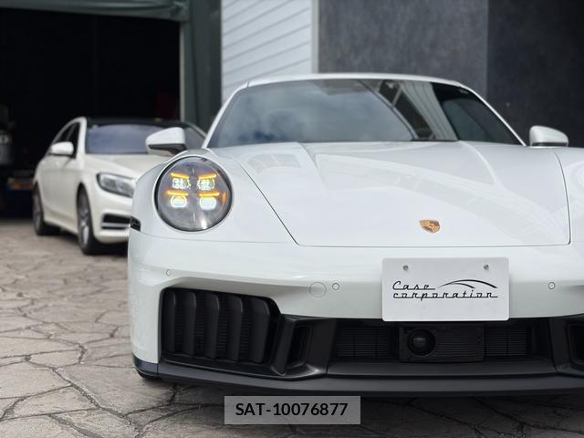Porsche 911 2025-09 8812341-15