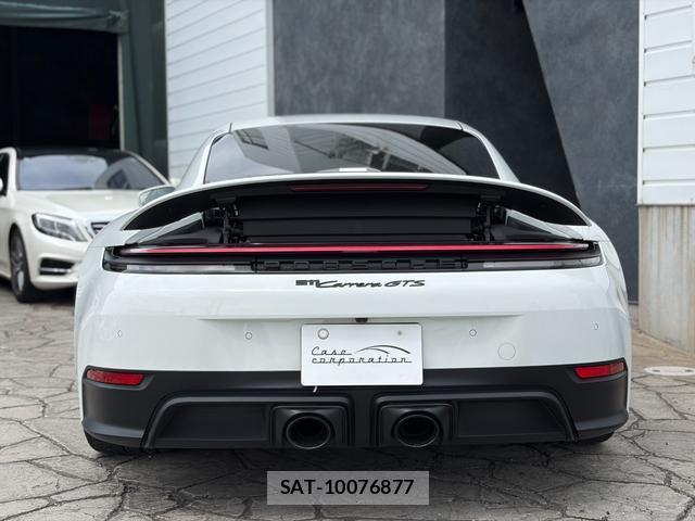 Porsche 911 2025-09 8812341-3