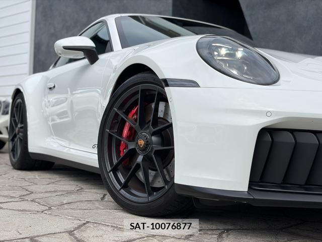 Porsche 911 2025-09 8812341-9