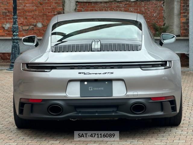 Porsche 911 2024-07 8812473-9