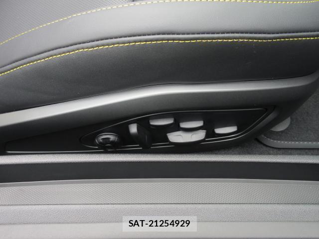 Porsche 911 2025-09 8814201-15