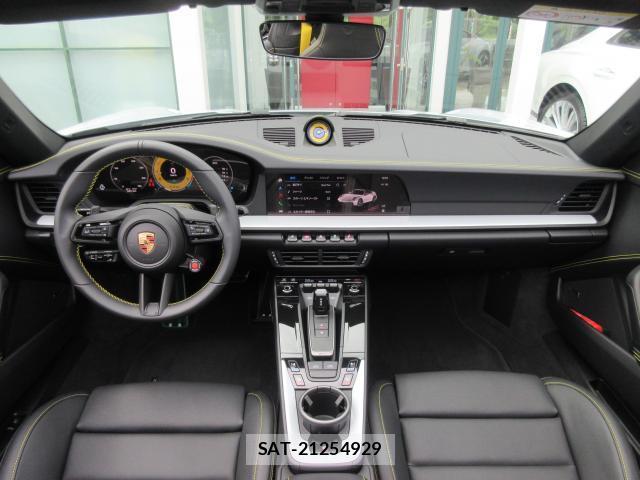 Porsche 911 2025-09 8814201-7