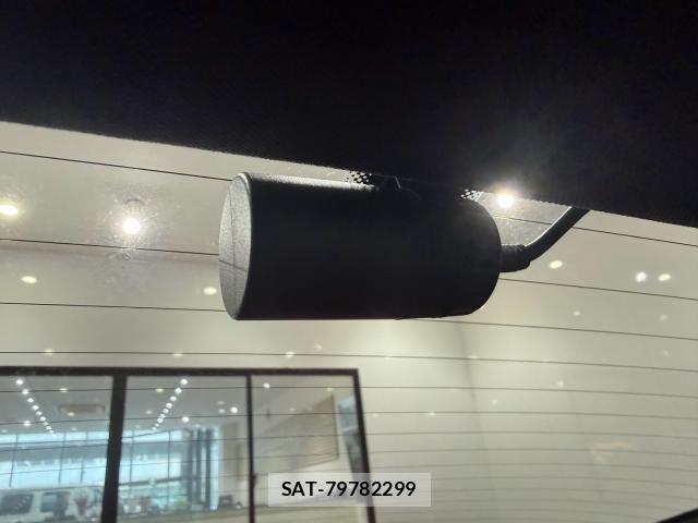 Porsche 911 2021-10 8814658-12