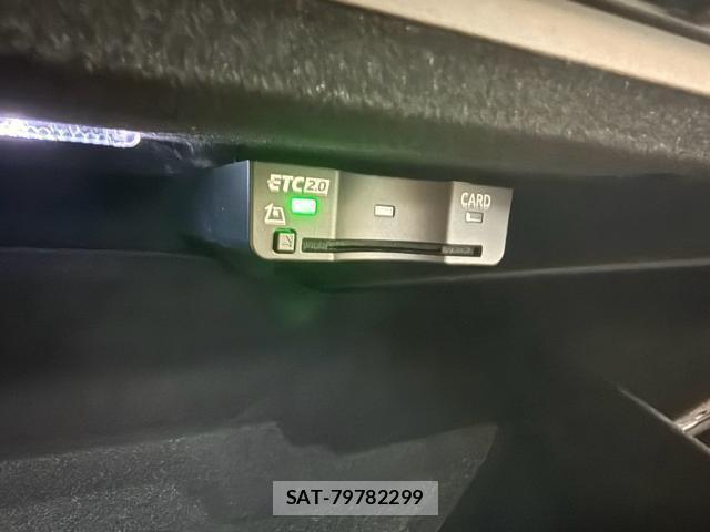 Porsche 911 2021-10 8814658-14