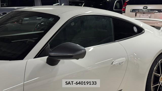 Porsche 911 2025-09 8815546-10