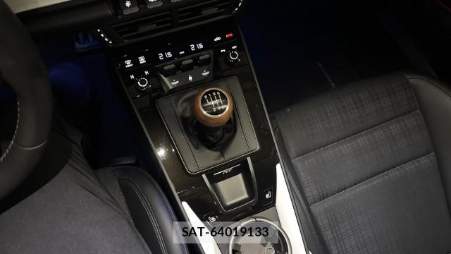 Porsche 911 2025-09 8815546-14