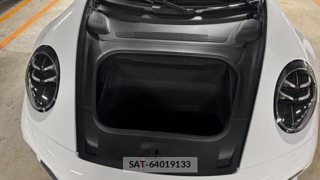 Porsche 911 2025-09 8815546-17