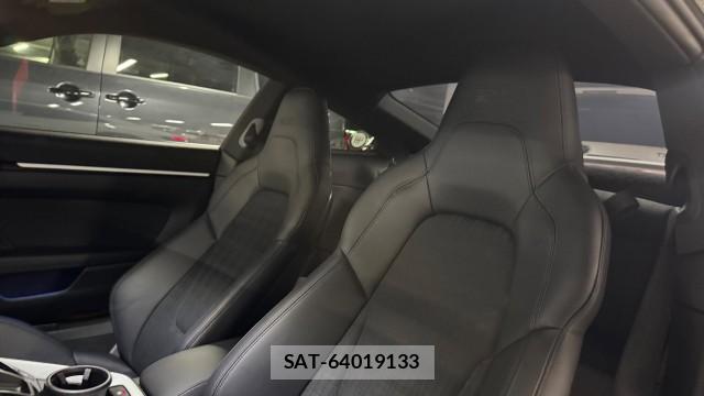 Porsche 911 2025-09 8815546-5
