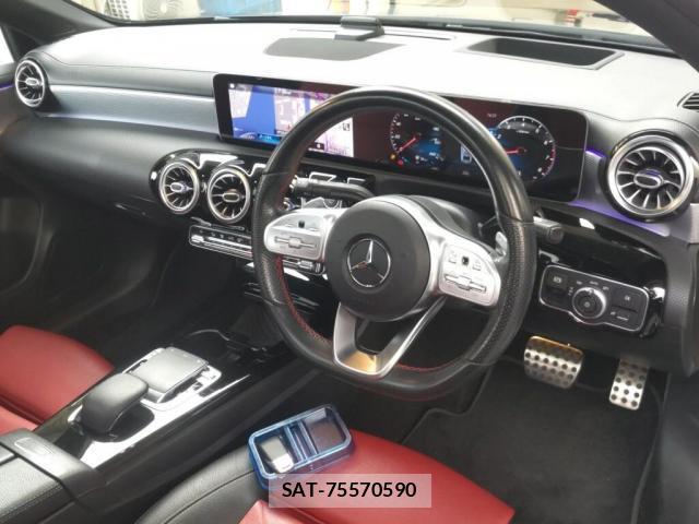 Mercedes Benz A-CLASS 2019-09 8815390-2