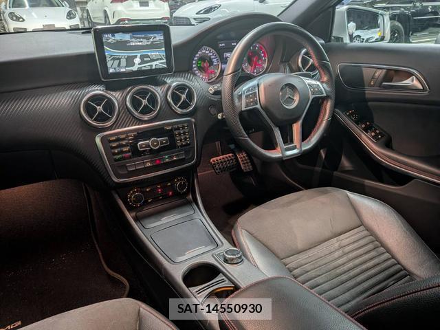 Mercedes Benz A-CLASS 2013-10 8812398-4