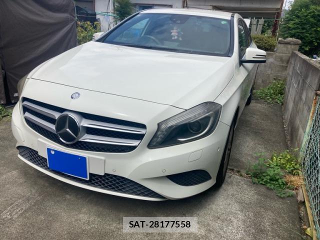 Mercedes Benz A-CLASS 2013-10 8816099-0
