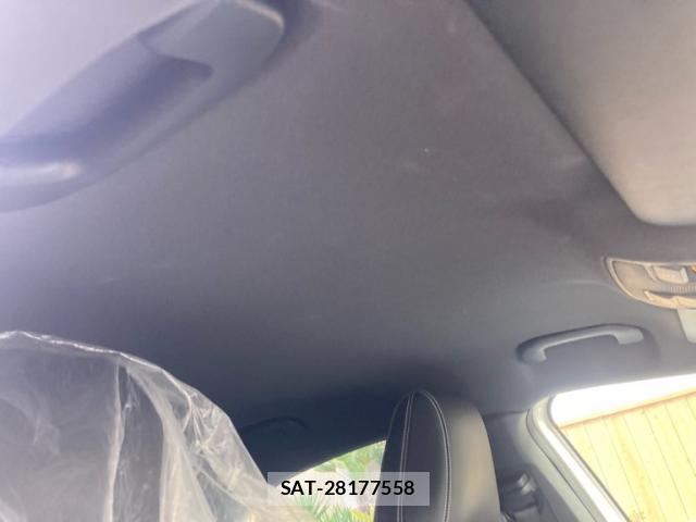 Mercedes Benz A-CLASS 2013-10 8816099-17