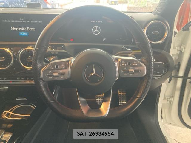 Mercedes Benz A-CLASS 2019-09 8816385-11