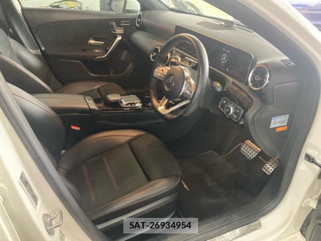 Mercedes Benz A-CLASS 2019-09 8816385-8