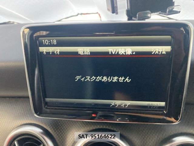 Mercedes Benz A-CLASS 2014-04 8816400-15