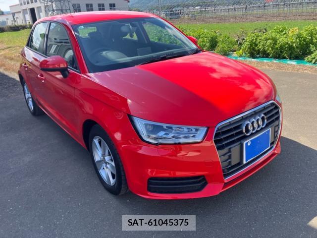 Audi A1 2015-10 8812110-1