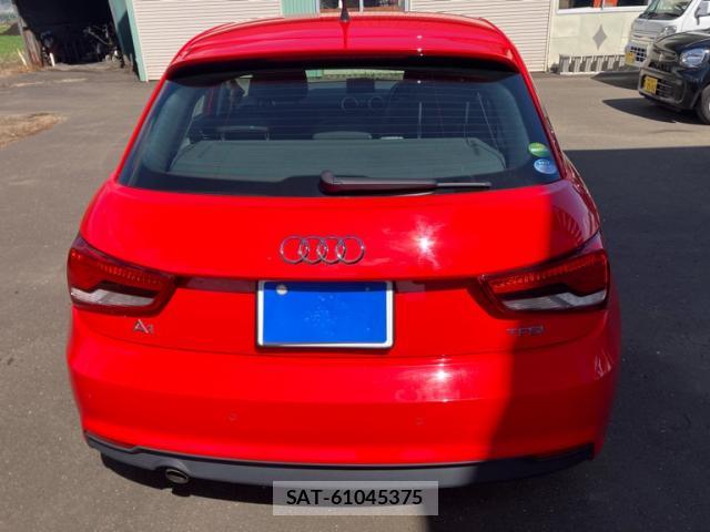 Audi A1 2015-10 8812110-2