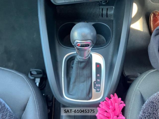 Audi A1 2015-10 8812110-5
