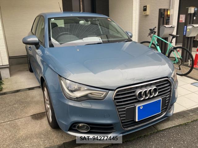 Audi A1 2012-06 8812994-1
