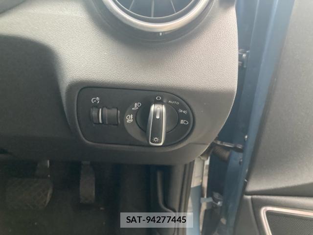 Audi A1 2012-06 8812994-19