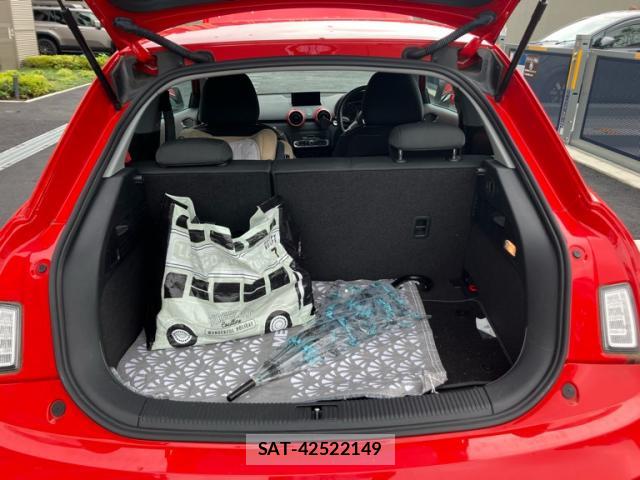 Audi A1 2017-06 8816276-8