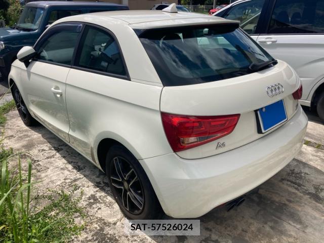 Audi A1 2012-04 8817605-13
