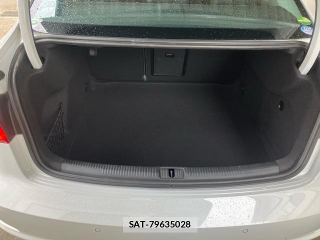 Audi A3 SEDAN 2014-03 8813585-11