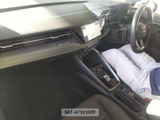 Audi A3 SEDAN 2022-05 8816168-2
