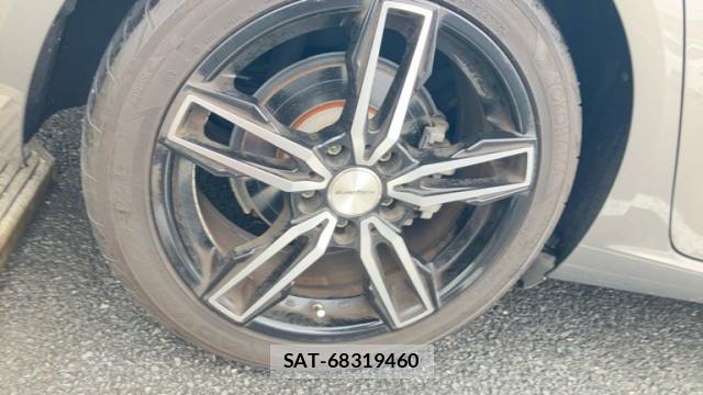 Audi E-TRON 2013-10 8813501-15
