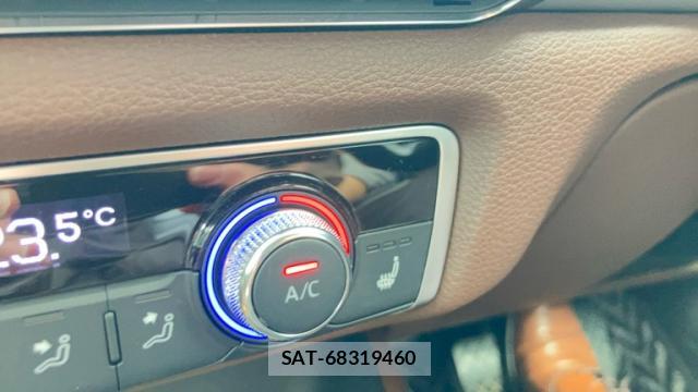 Audi E-TRON 2013-10 8813501-4