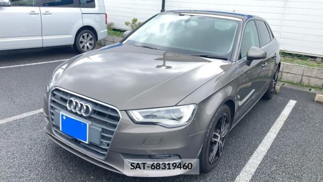 Audi E-TRON 2013-10 8813501-9