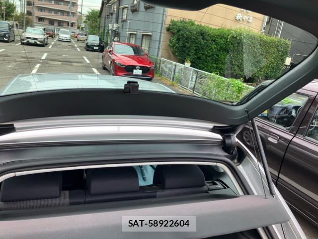 Audi E-TRON 2006-04 8813526-12