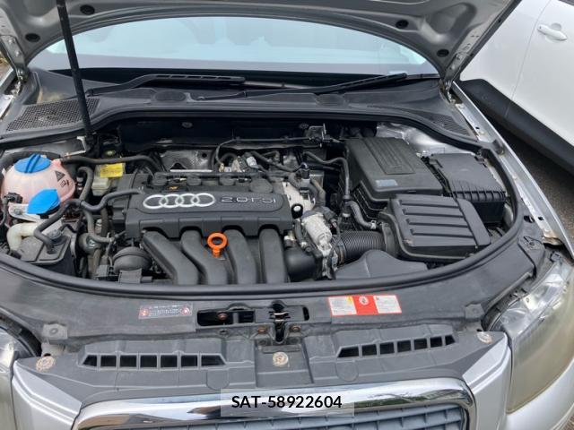 Audi E-TRON 2006-04 8813526-17