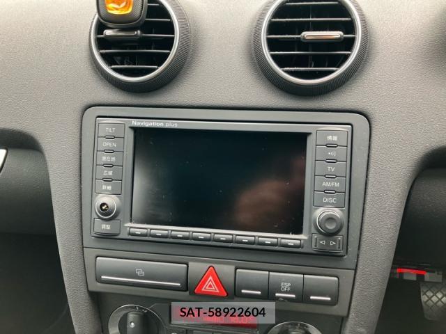 Audi E-TRON 2006-04 8813526-19