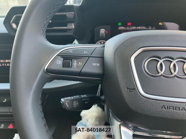 Audi E-TRON 2026-02 8813898-10