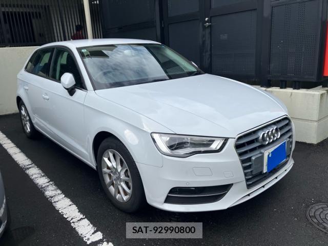 Audi E-TRON 2015-06 8816269-1