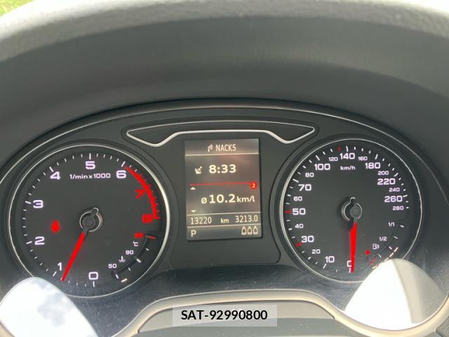 Audi E-TRON 2015-06 8816269-18