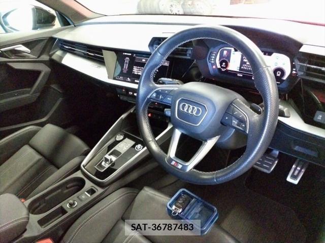 Audi A3 2022-03 8815414-2