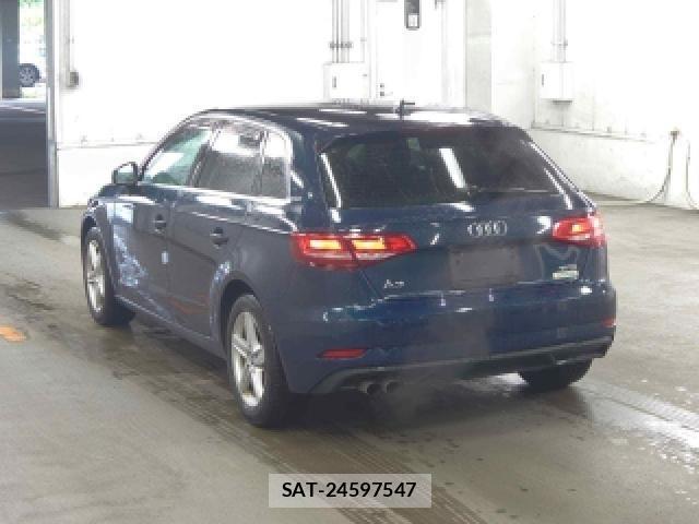 Audi A3 2017-06 8816232-1