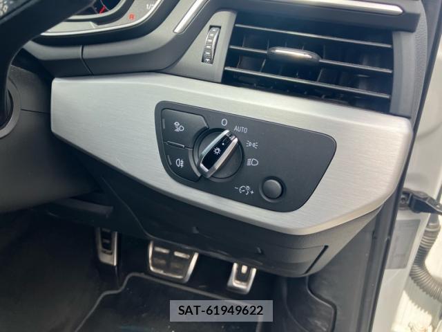 Audi A4 2017-09 8813904-8