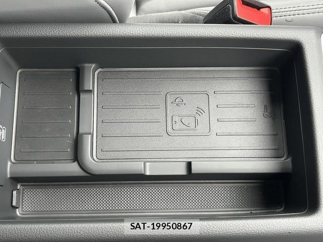 Audi A4 2024-06 8815612-7