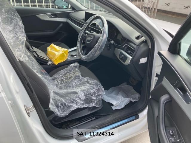 Audi A4 2017-09 8816097-14