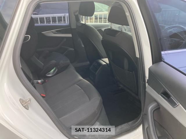 Audi A4 2017-09 8816097-15