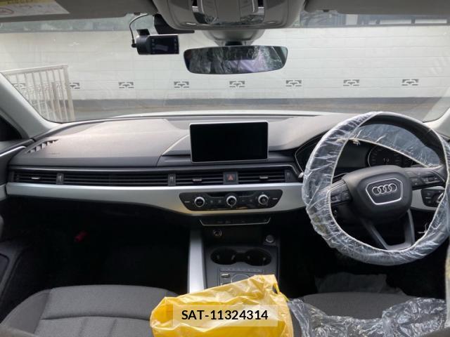Audi A4 2017-09 8816097-16